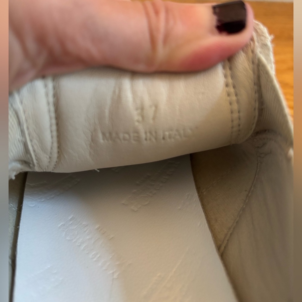 Maison Margiela Paris White Leather Sneakers. Slip-on. Made in Italy. Euro 37. - Picture 6 of 8